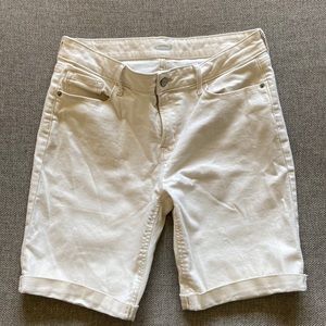 Cream/natural denim Bermuda shorts